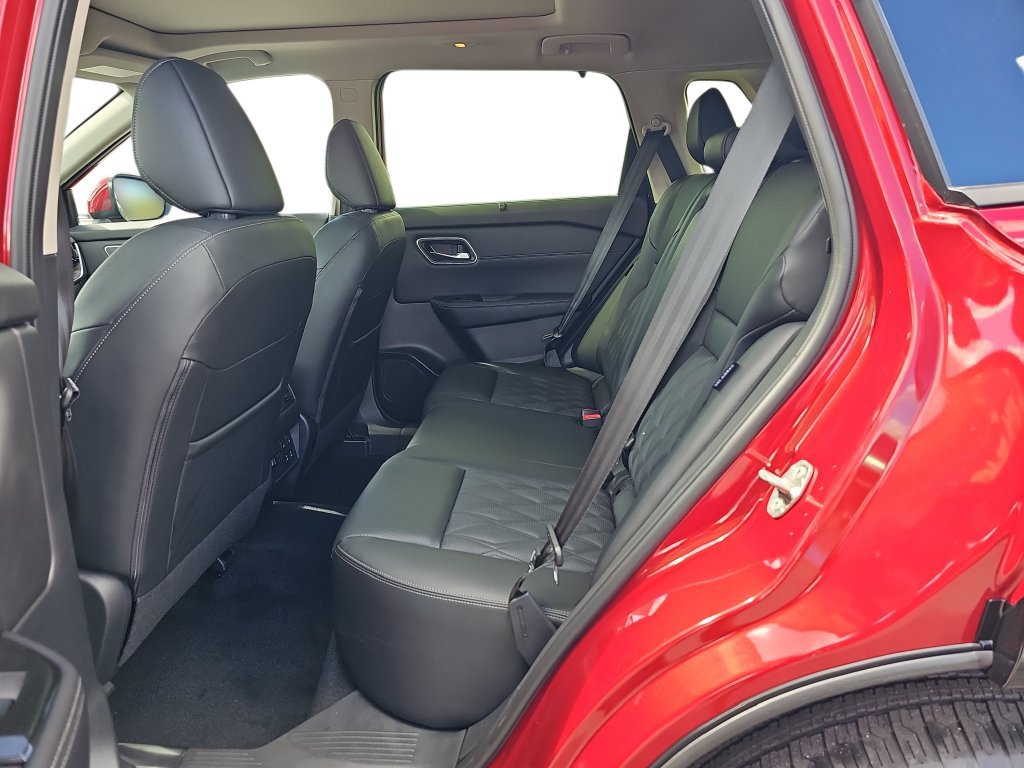 New 2026 Nissan Rogue Platinum w/ Platinum Premium Package AWD/4WD image 14
