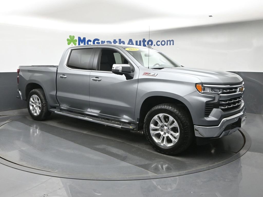 Used 2023 Chevrolet Silverado 1500 LTZ AWD/4WD image 2