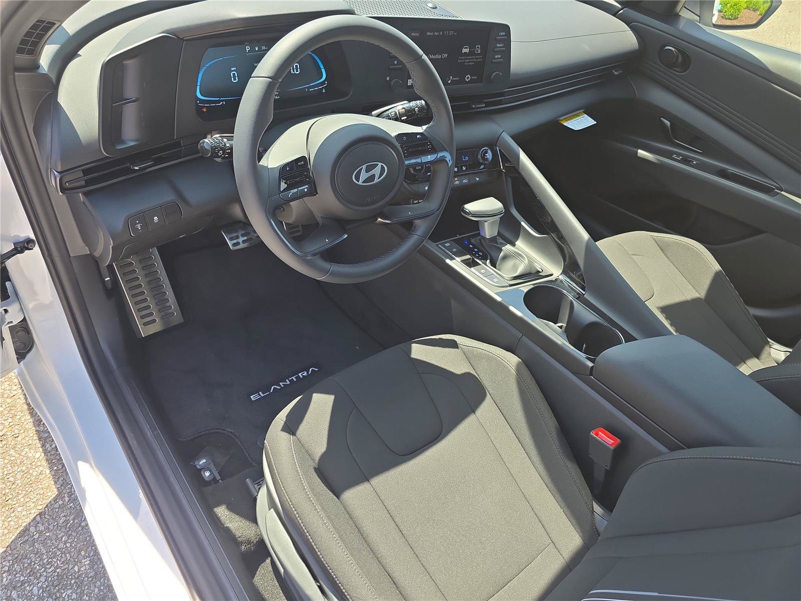 New 2026 Hyundai Elantra SEL Sport w/ Cargo Package FWD image 3