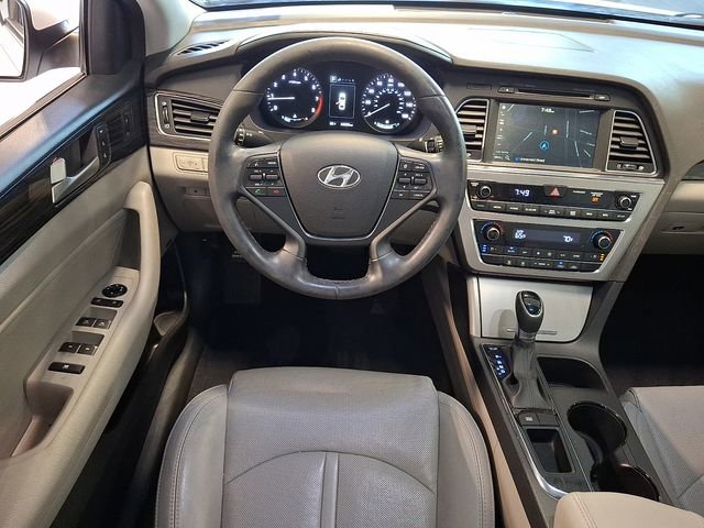 Used 2017 Hyundai Sonata Limited w/ Tech Package 03 FWD image 10