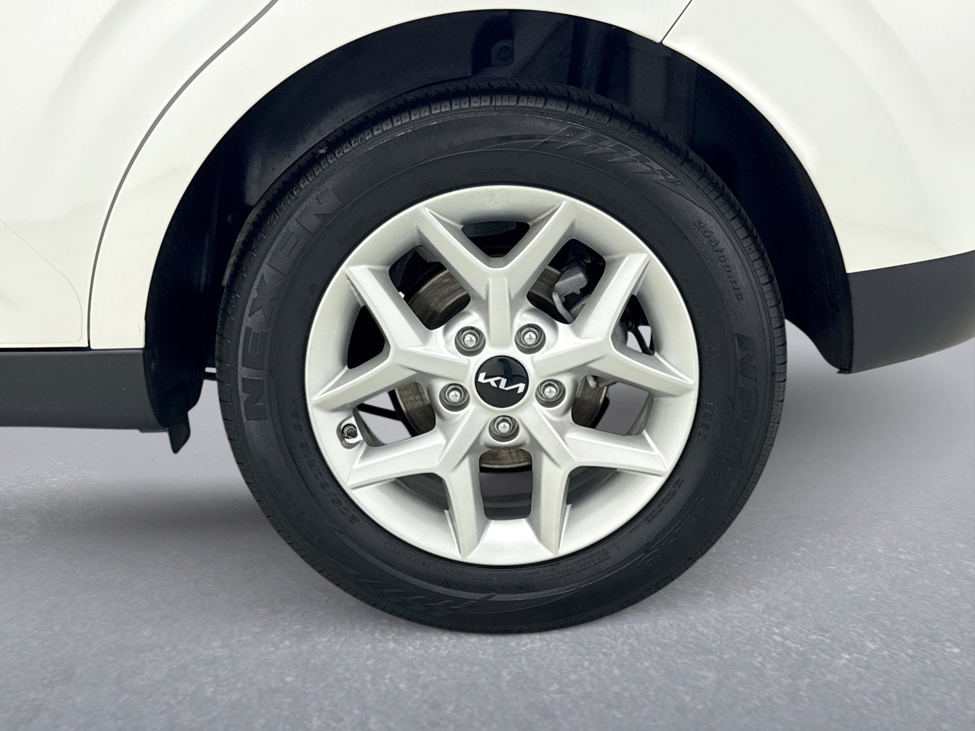Used 2023 Kia Soul LX w/ LX Technology Package FWD image 22