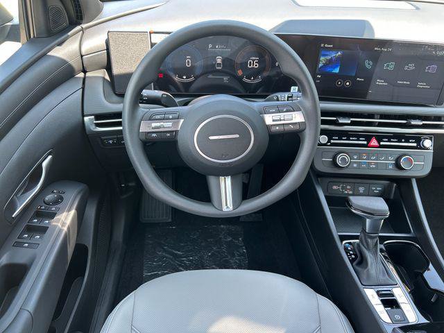 New 2027 Hyundai Santa Cruz SE AWD/4WD image 16
