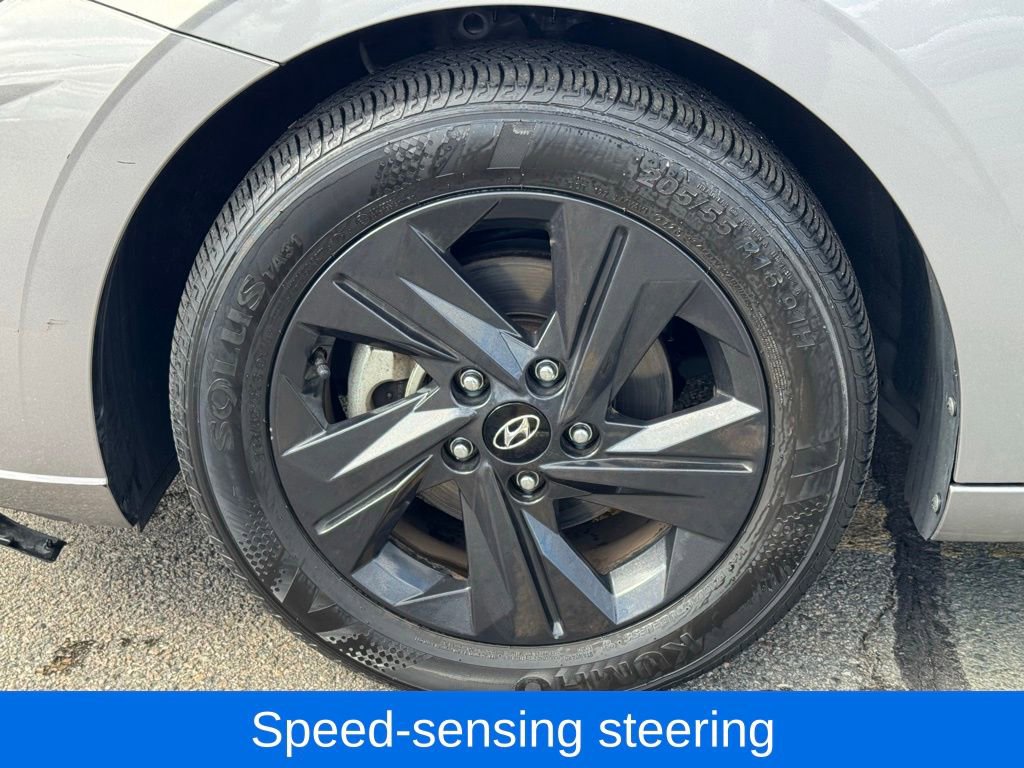 Used 2023 Hyundai Elantra SEL image 10