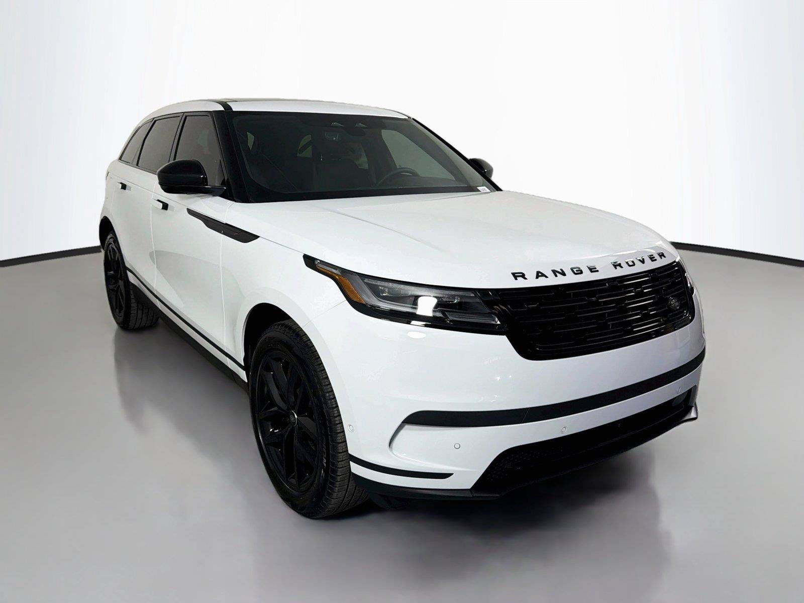 New 2026 Land Rover Range Rover Velar S AWD/4WD image 3