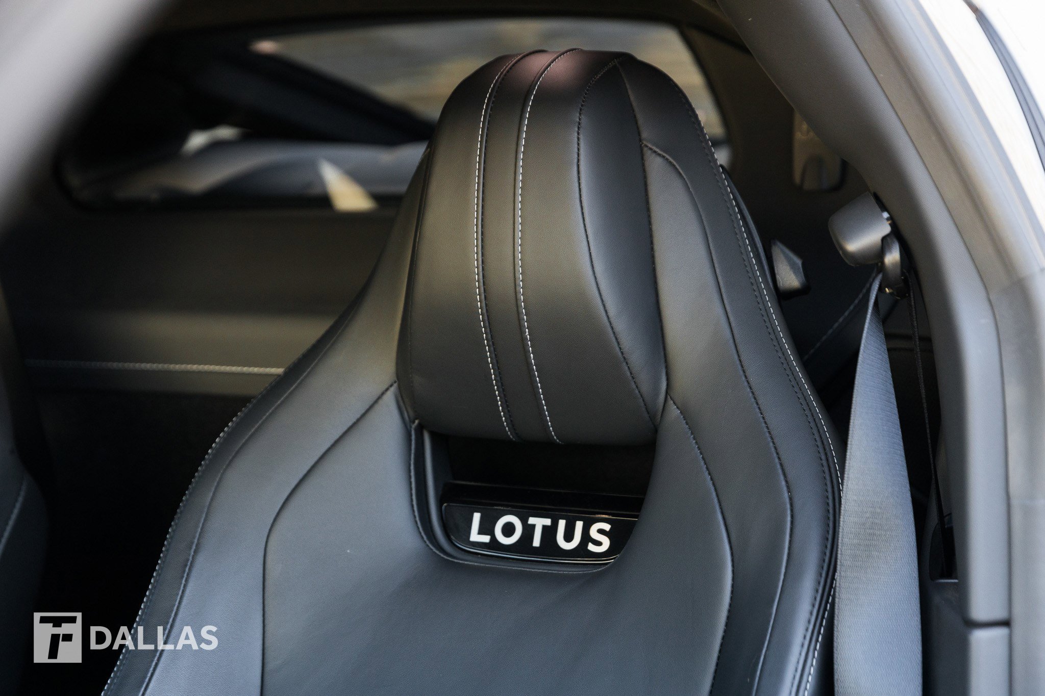Used 2024 Lotus Emira First Edition image 22