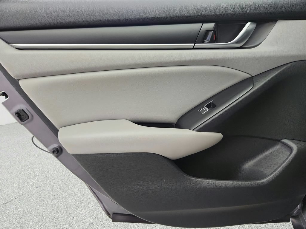 Used 2019 Honda Accord LX image 24