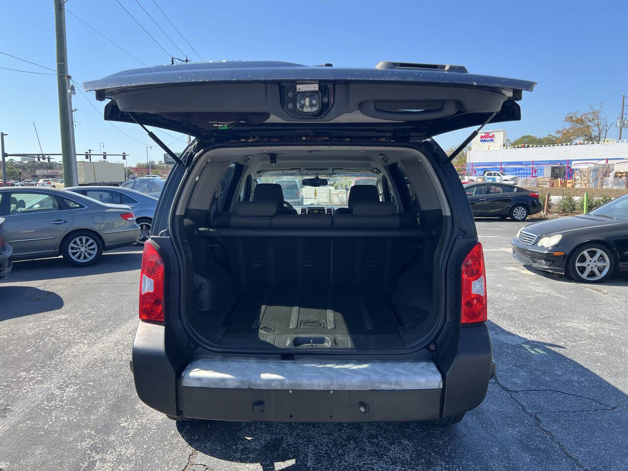 Used 2007 Nissan Xterra S w/ Utility Pkg image 11