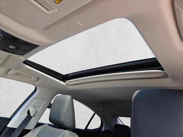 Used 2025 Lexus ES 300h w/ Premium Package FWD image 17