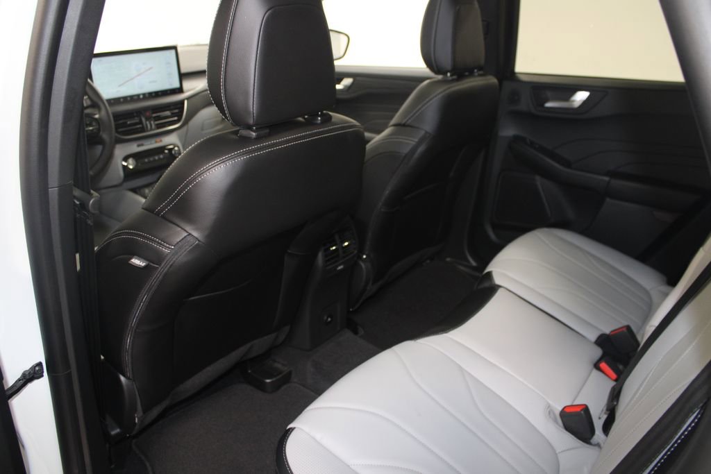 New 2026 Ford Escape Platinum w/ Premium Technology Package image 25