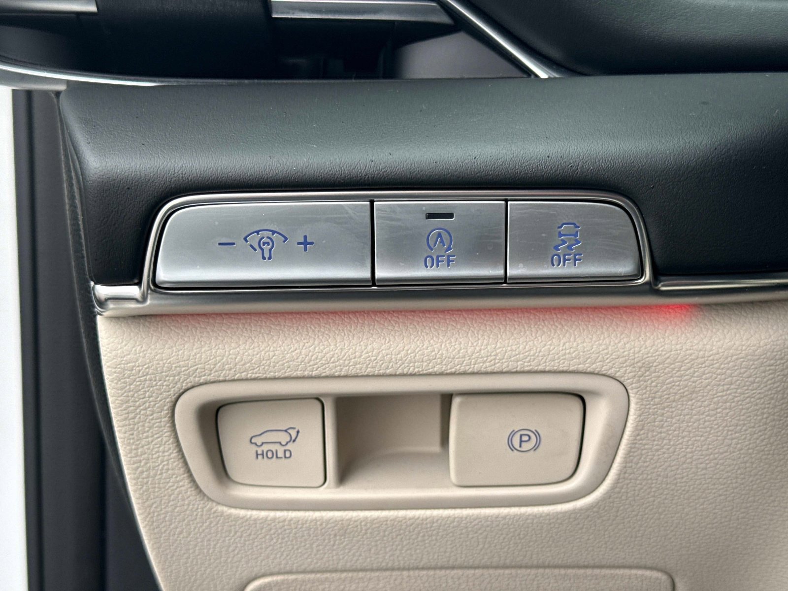 Used 2024 Genesis GV80 2.5T w/ Prestige Package image 33