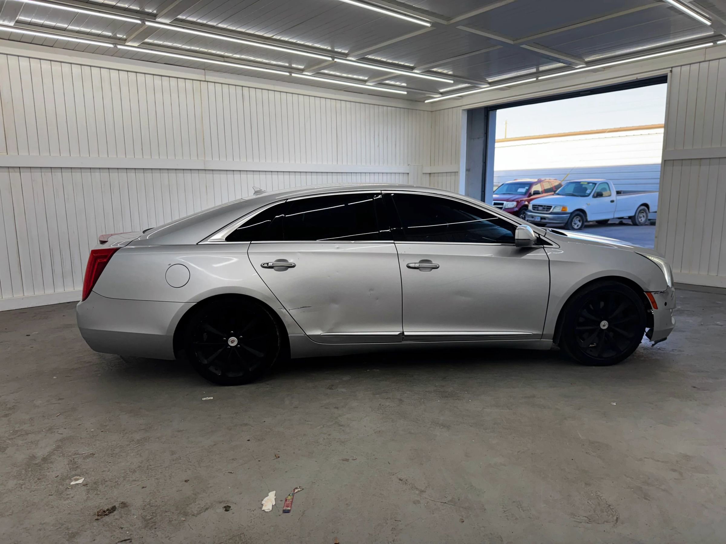 Used 2014 Cadillac XTS Luxury image 5