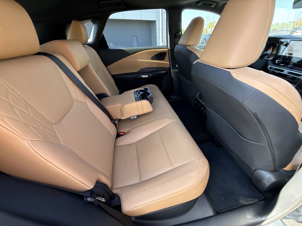 Used 2025 Lexus RX 350 Premium FWD image 17