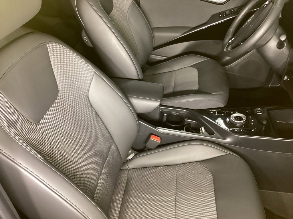 Used 2025 Kia Niro Wind w/ Wind Preserve Package image 4