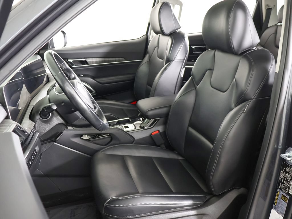 Used 2024 Kia Telluride EX X-Line AWD/4WD image 32