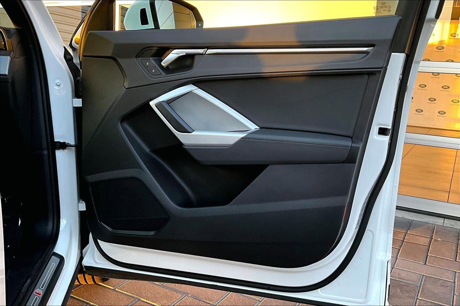 Used 2022 Audi Q3 2.0T Premium Plus w/ Premium Plus Package image 24