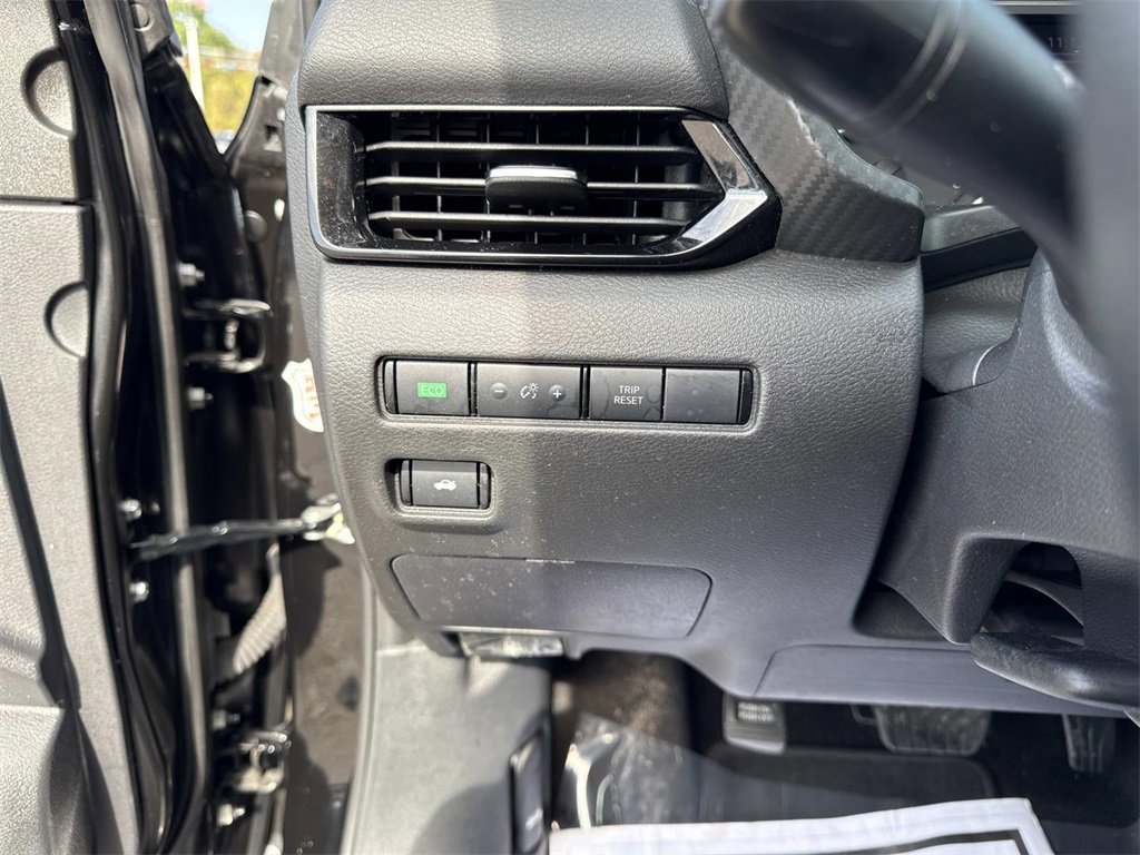 Used 2024 Nissan Sentra SV image 12