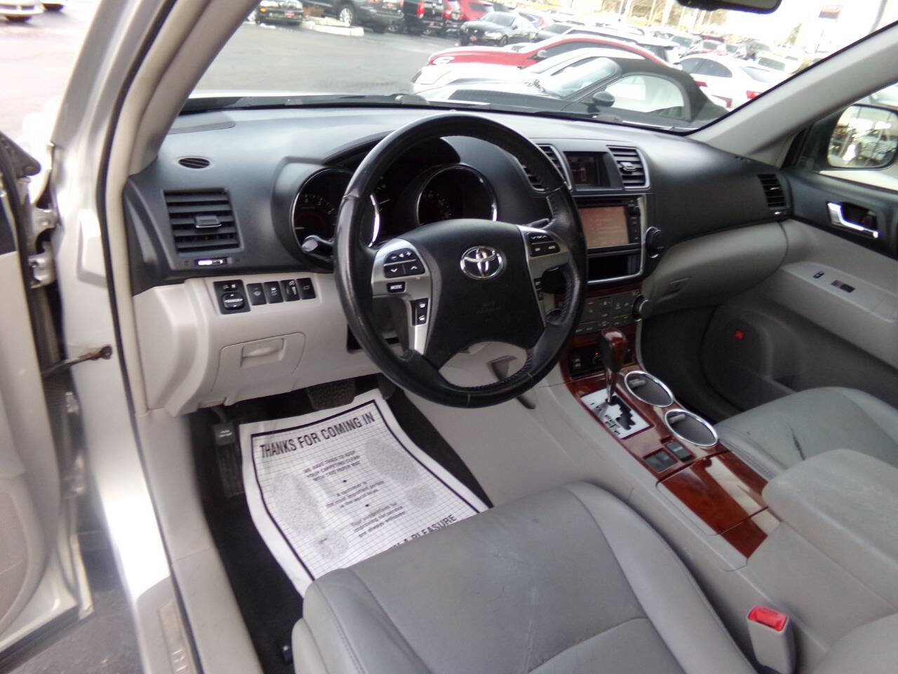 Used 2013 Toyota Highlander Limited FWD image 10