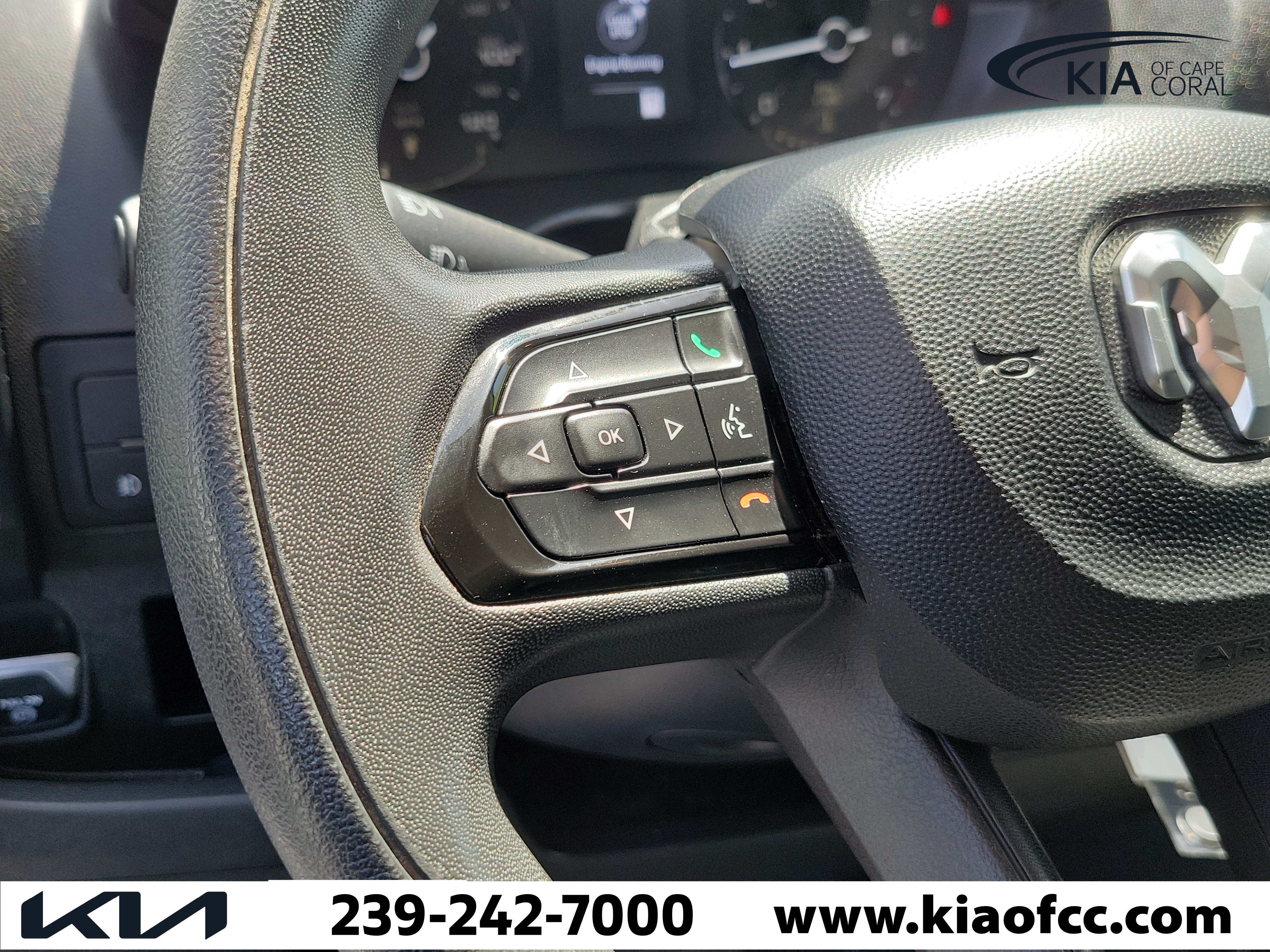 Used 2025 RAM ProMaster 2500 w/ Convenience Group FWD image 23