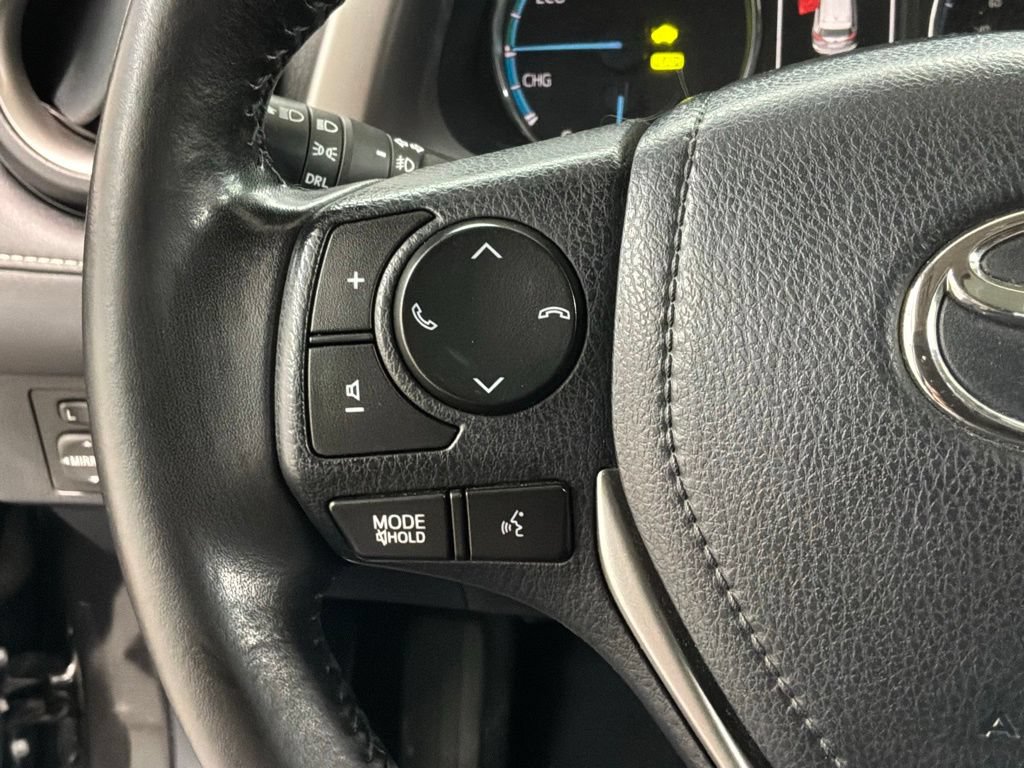 Used 2016 Toyota RAV4 XLE AWD/4WD image 9