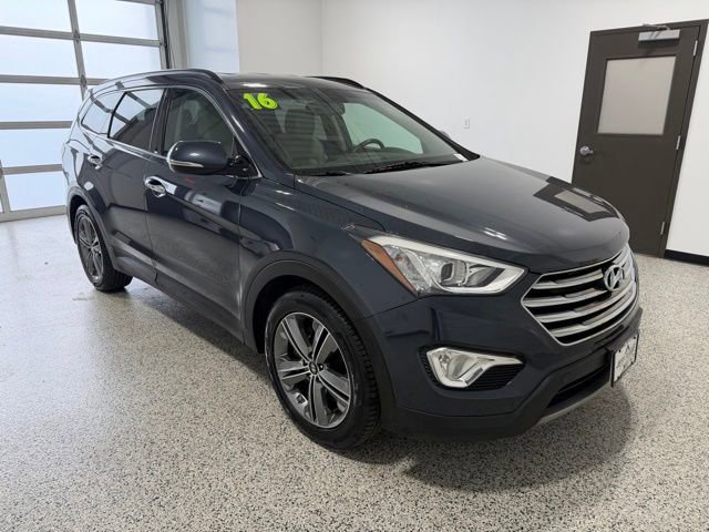 Used 2016 Hyundai Santa Fe SE w/ Option Group 02 AWD/4WD image 2