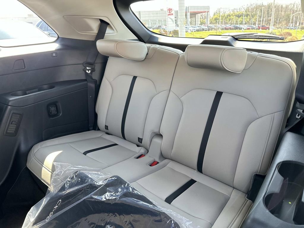 New 2026 MAZDA CX-90 Plug-In Hybrid w/ Preferred image 26