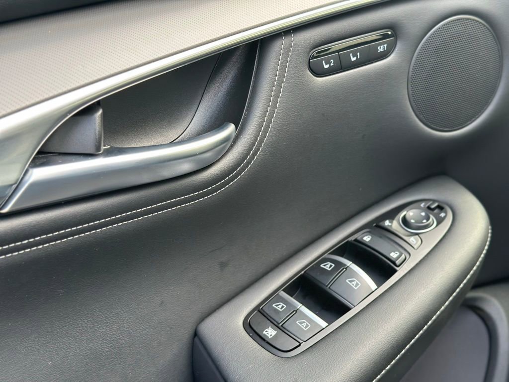 Used 2025 INFINITI QX55 Luxe w/ Cargo Package image 19