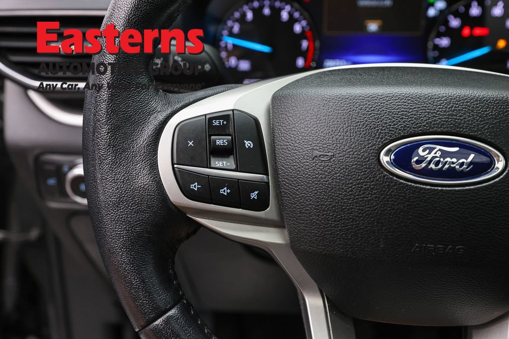 Used 2022 Ford Explorer XLT w/ Equipment Group 202A AWD/4WD image 15