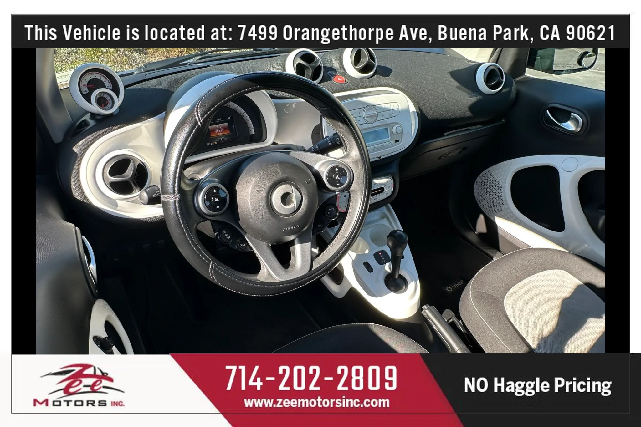 Used 2016 smart fortwo passion RWD image 17
