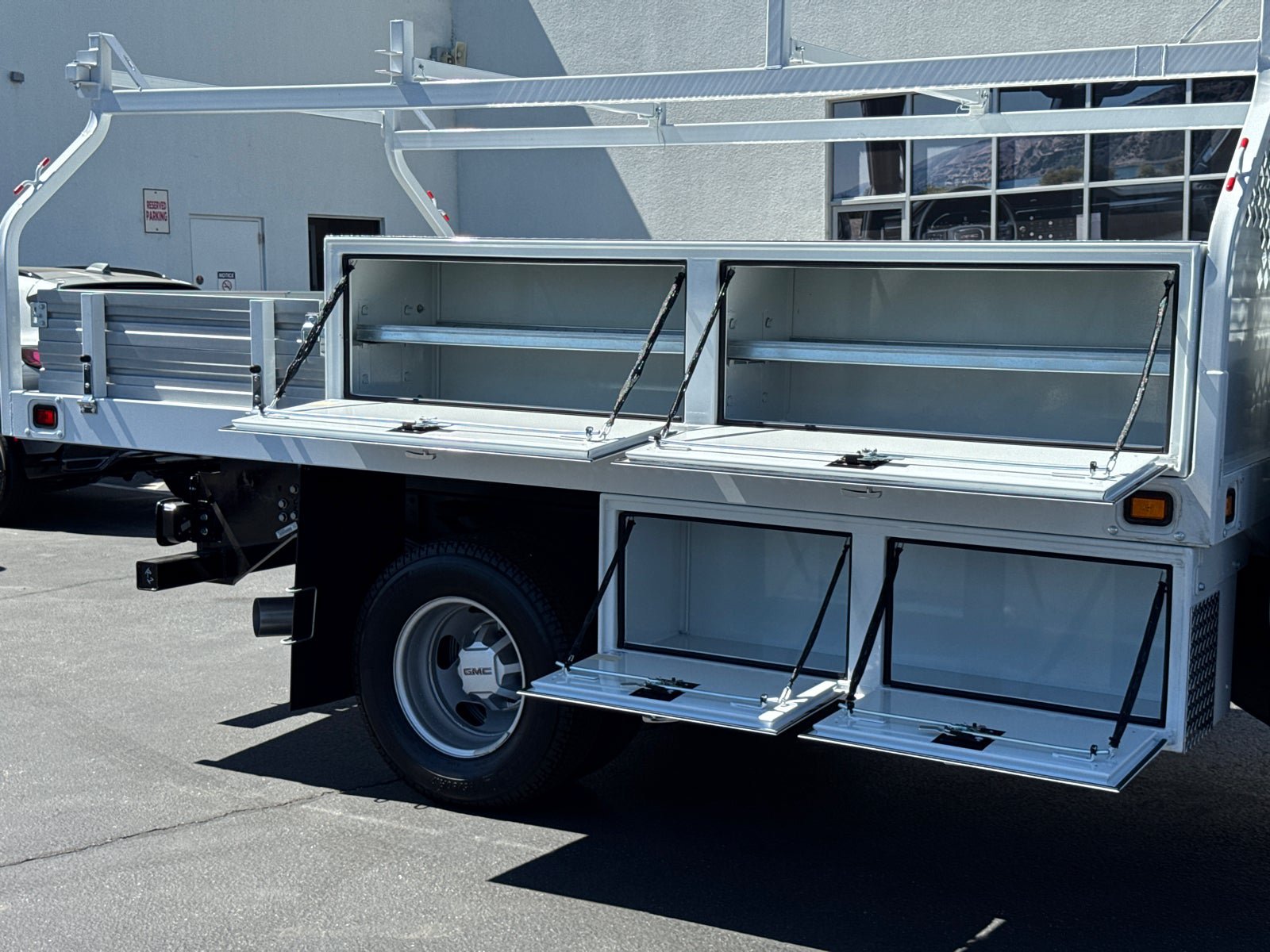 New 2025 GMC Sierra 3500 Pro w/ Fleet Convenience Package AWD/4WD image 17