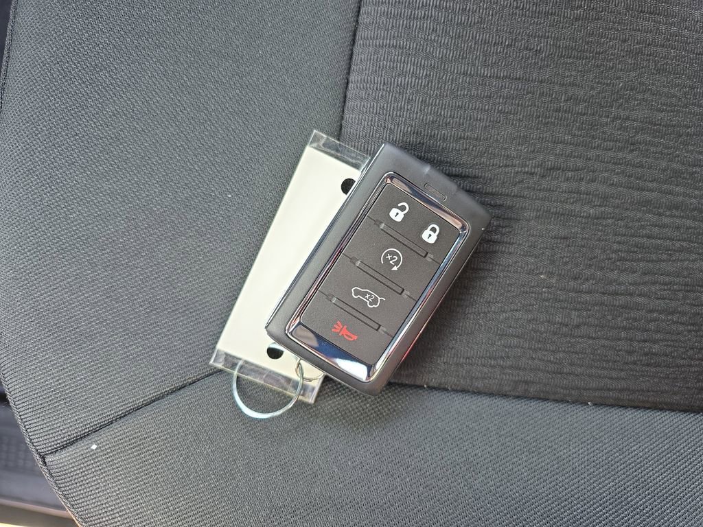 New 2026 Jeep Grand Cherokee L 4WD image 37