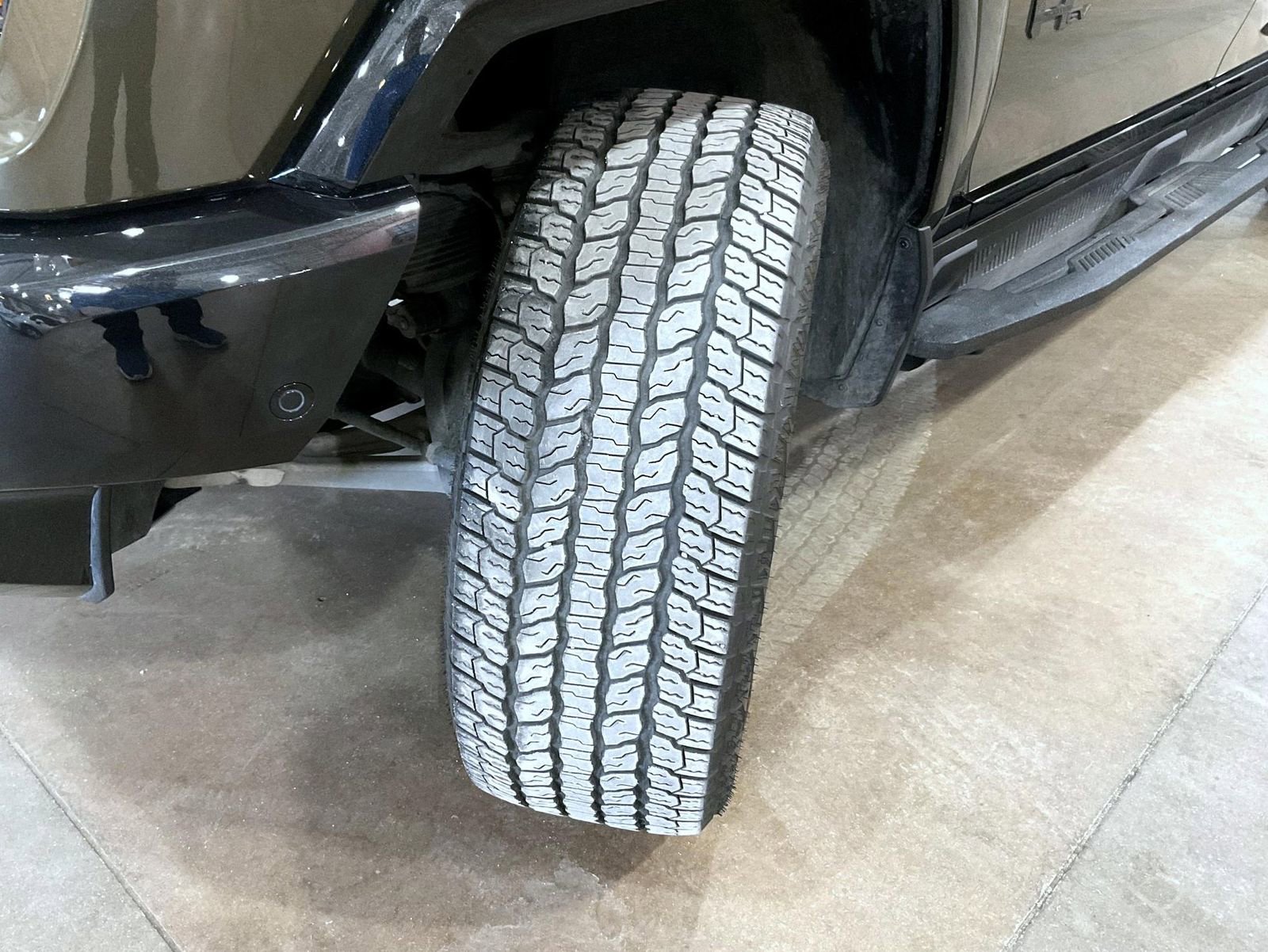 New 2026 GMC Hummer EV 4x4 Crew Cab w/ LPO, Dark Essentials Package image 23