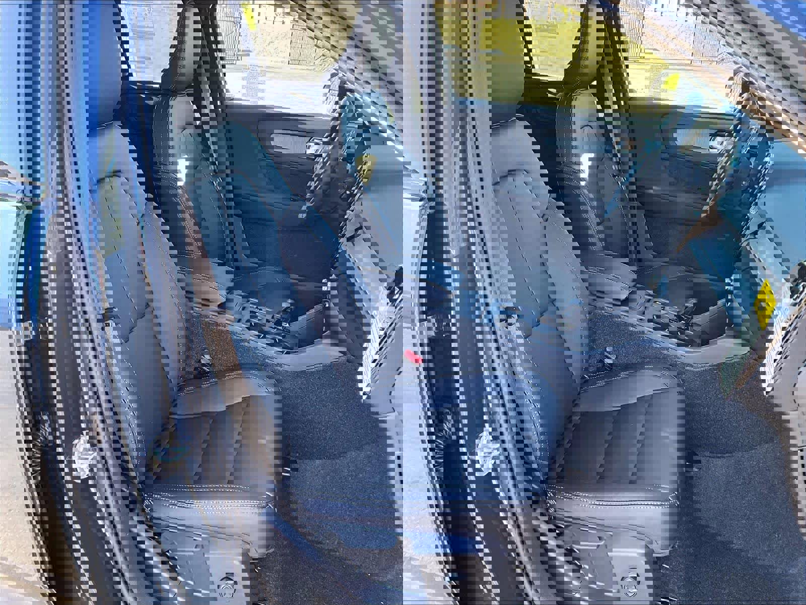 New 2026 Volvo XC40 B5 Core w/ Climate Package image 31