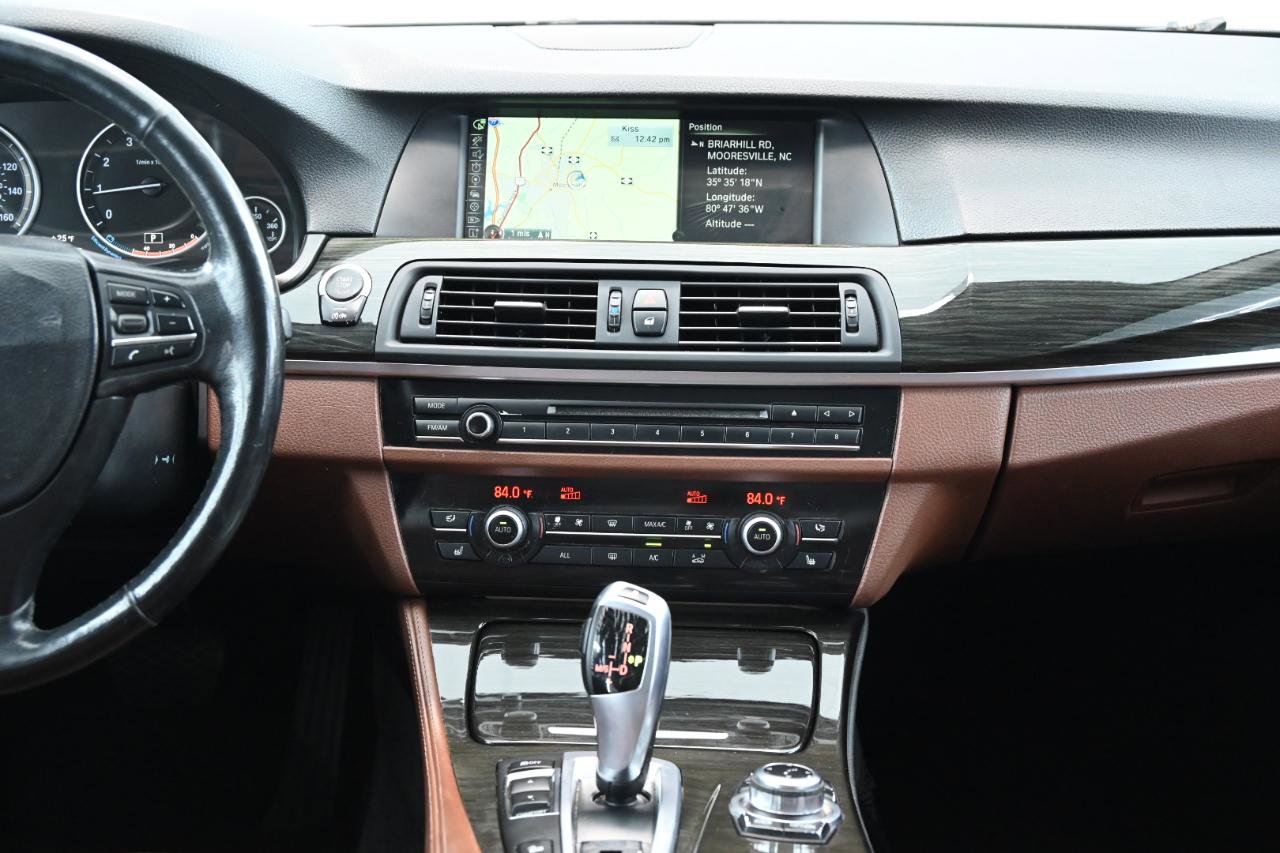 Used 2013 BMW 528i xDrive Sedan AWD/4WD image 25