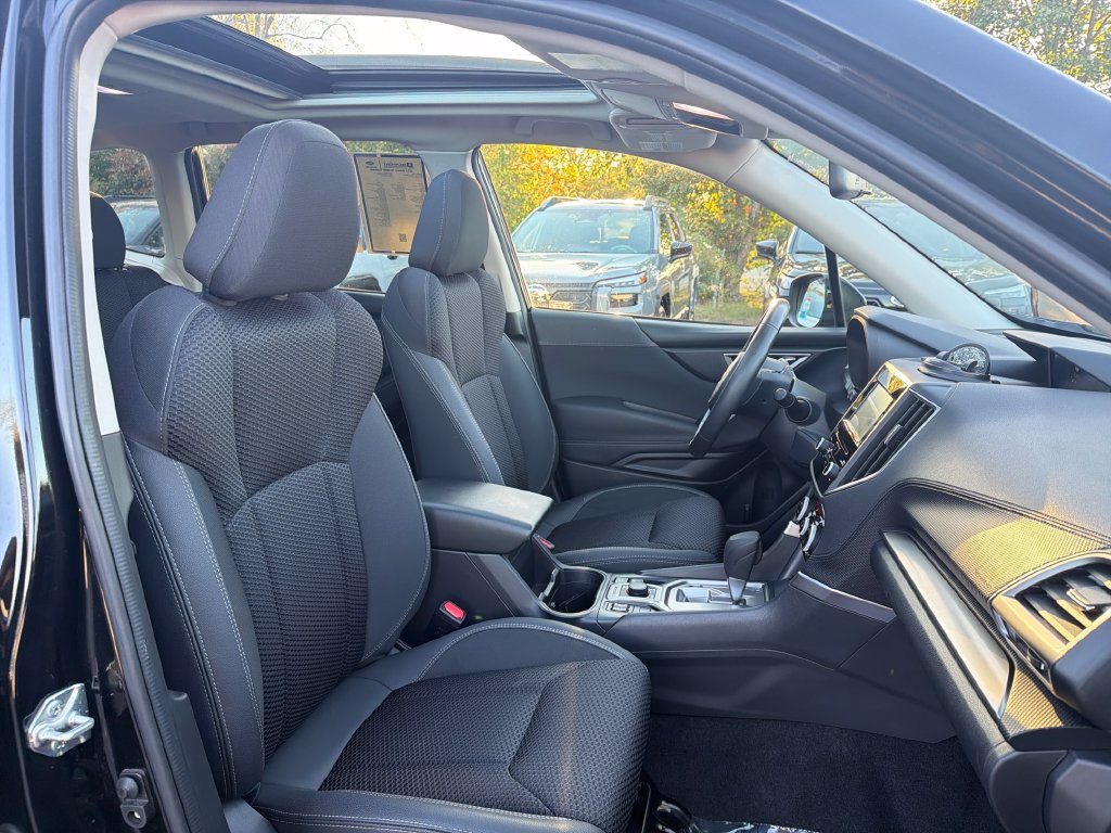 Used 2022 Subaru Forester Premium AWD/4WD image 29