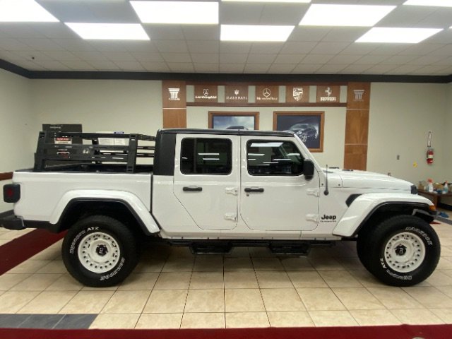 Used 2021 Jeep Gladiator Sport image 8