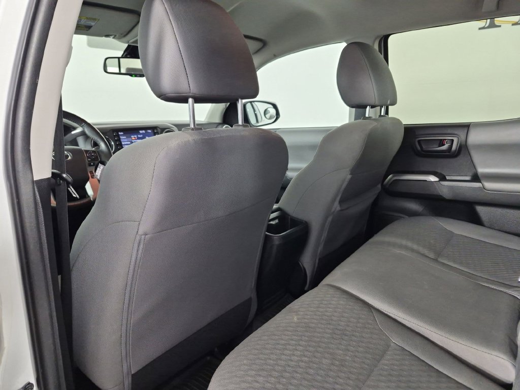 Used 2021 Toyota Tacoma SR5 RWD image 31