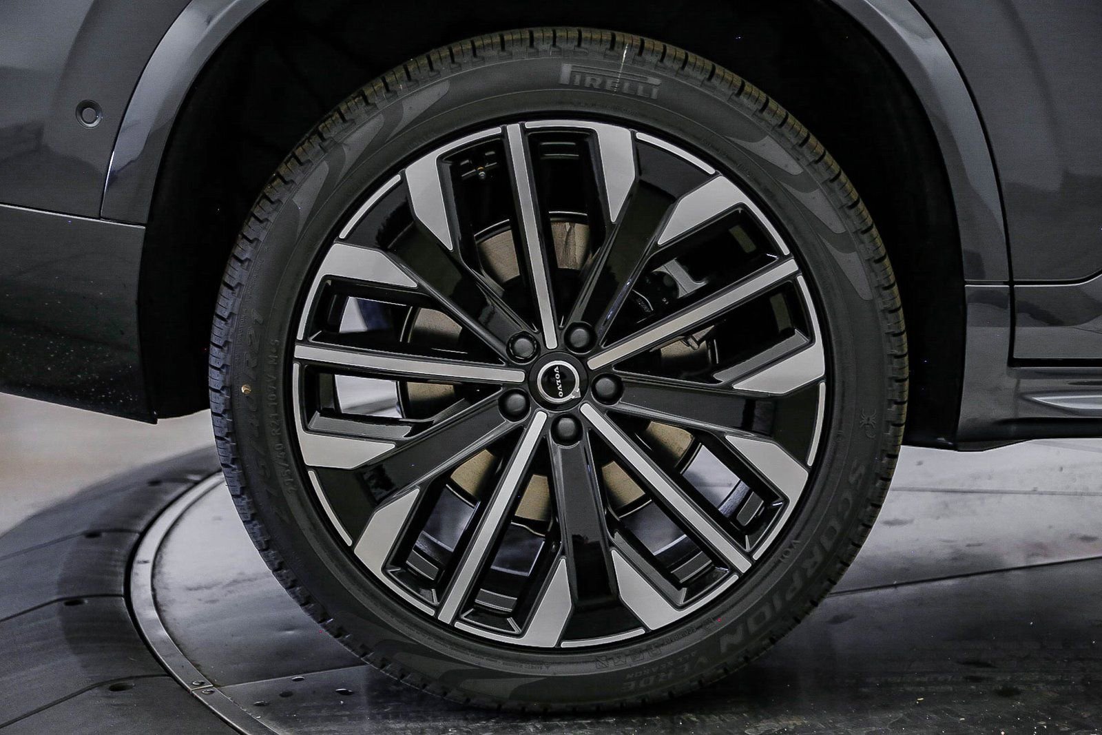 New 2026 Volvo XC90 T8 Ultra w/ Lounge Package image 11