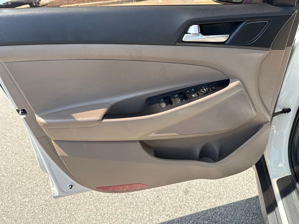 Used 2020 Hyundai Tucson SE FWD image 17
