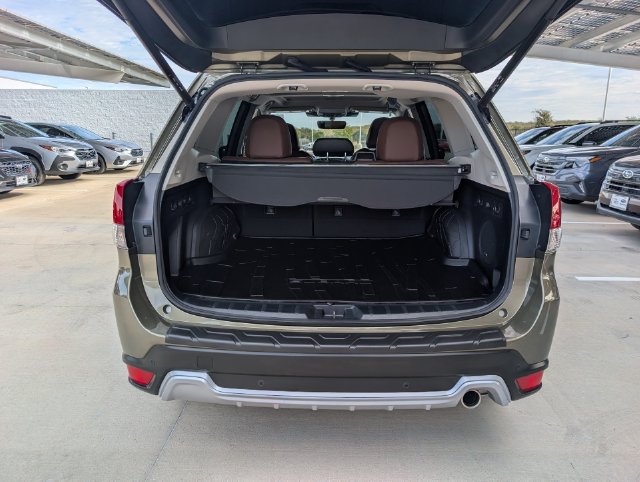 Certified 2024 Subaru Forester Touring AWD/4WD image 30
