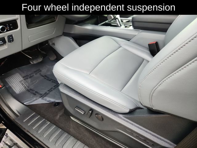 Used 2025 Ford F150 Lightning Flash image 21