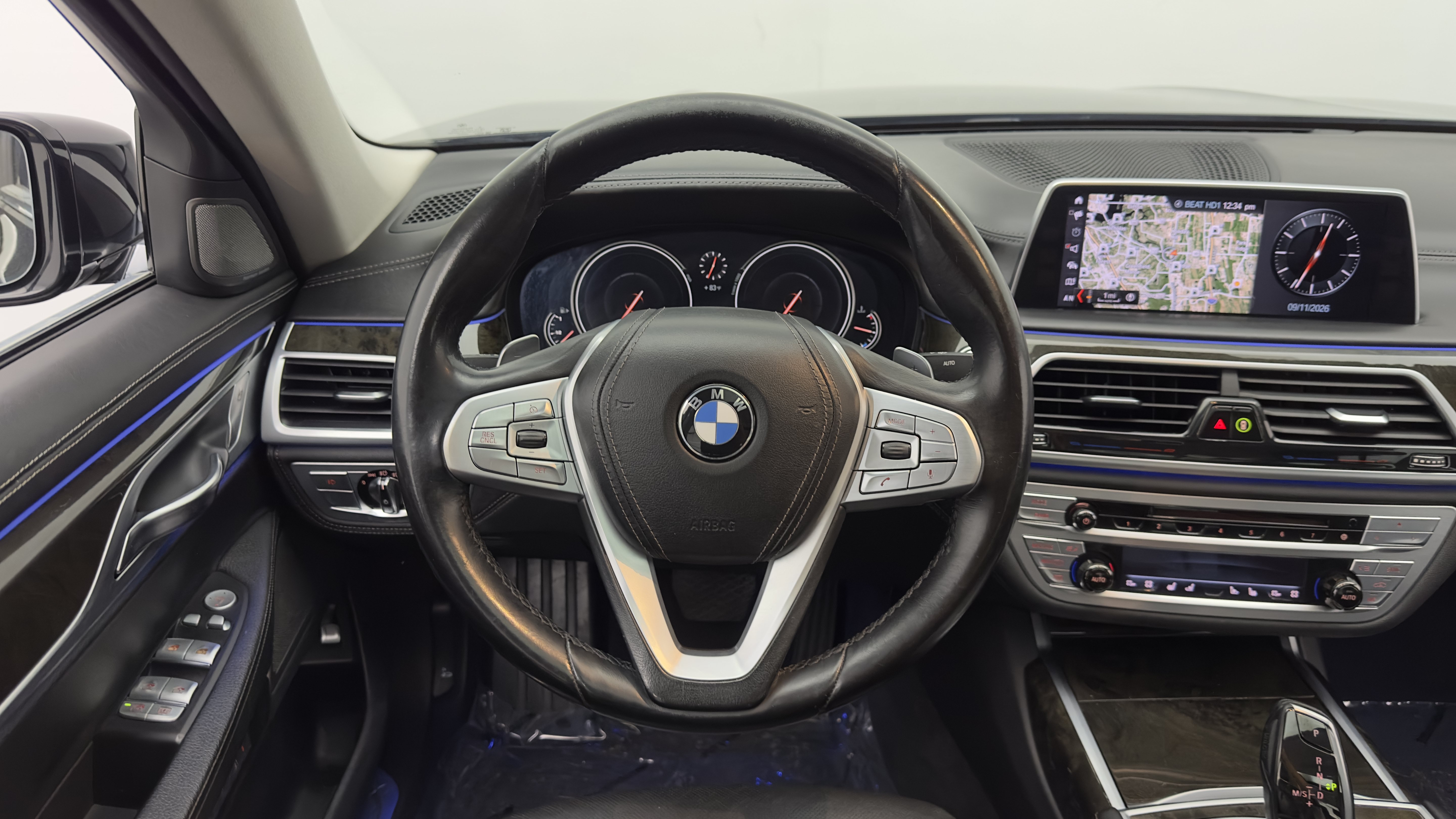Used 2018 BMW 740i RWD image 34