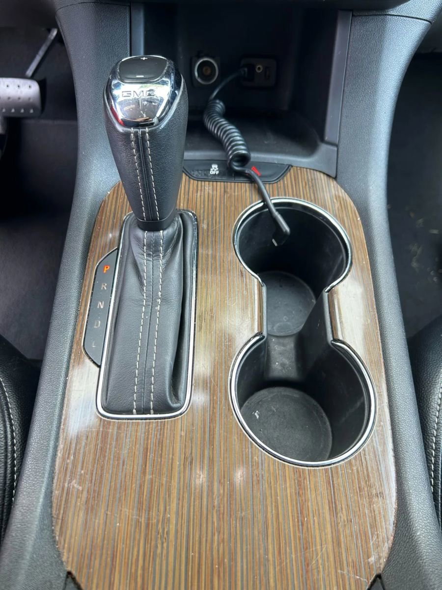 Used 2019 GMC Acadia SLE image 12