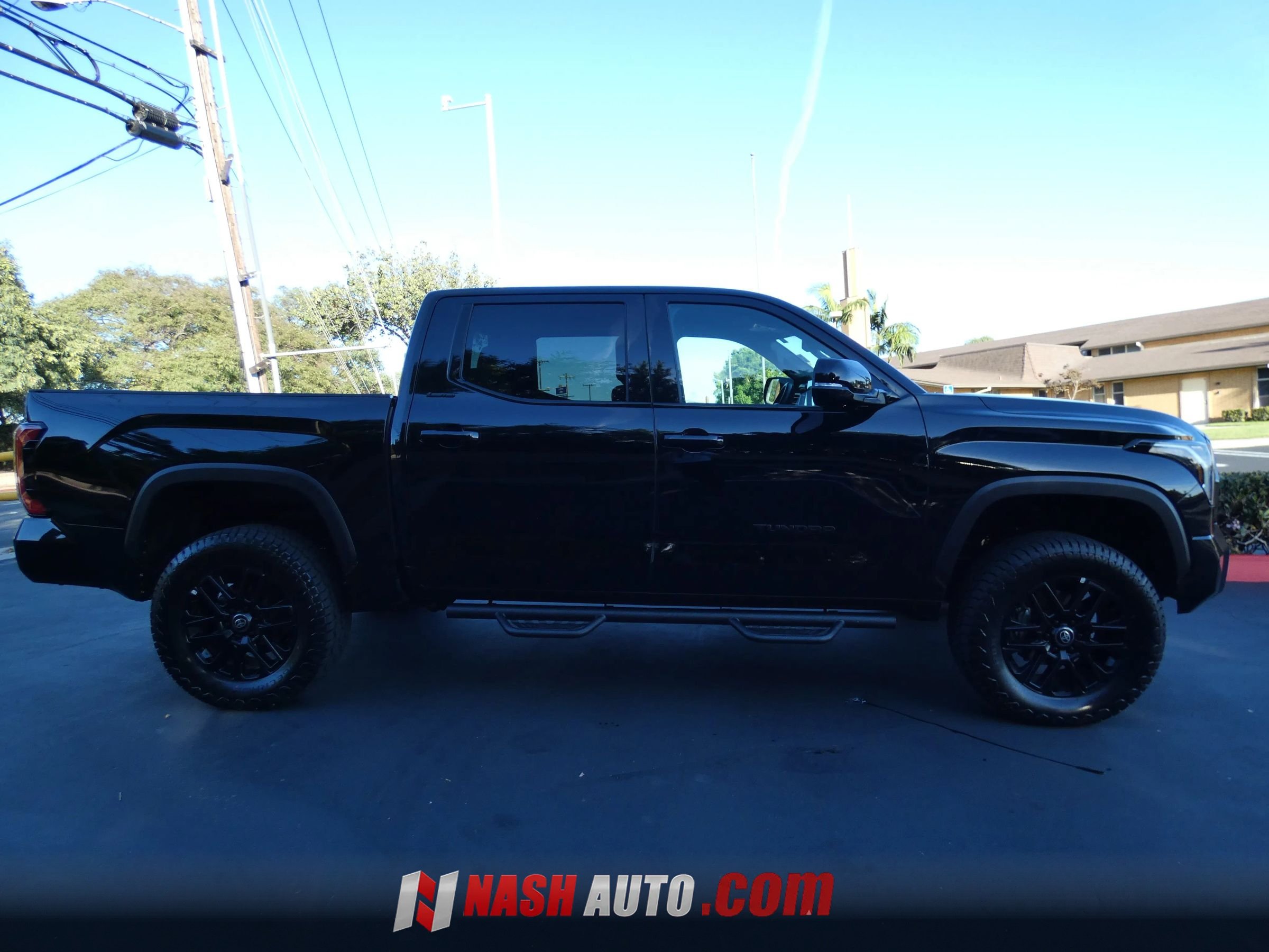 Used 2026 Toyota Tundra Limited AWD/4WD image 6