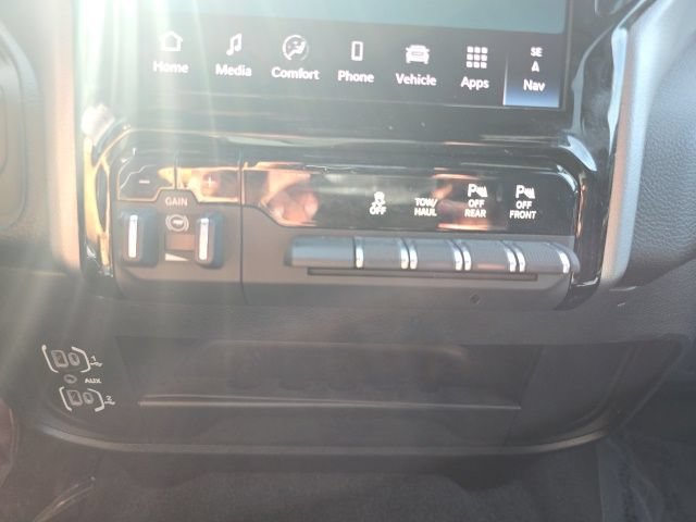 Certified 2026 RAM 2500 Big Horn AWD/4WD image 25