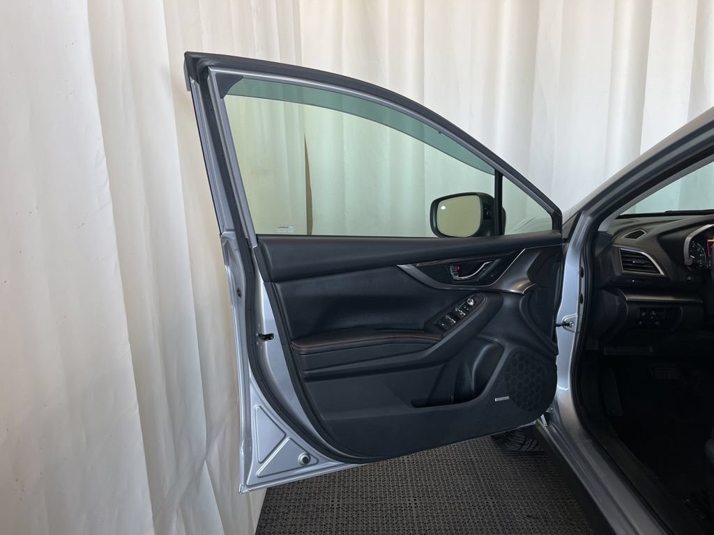 Used 2019 Subaru Crosstrek 2.0i Limited w/ Moonroof Package w/Navigation AWD/4WD image 19