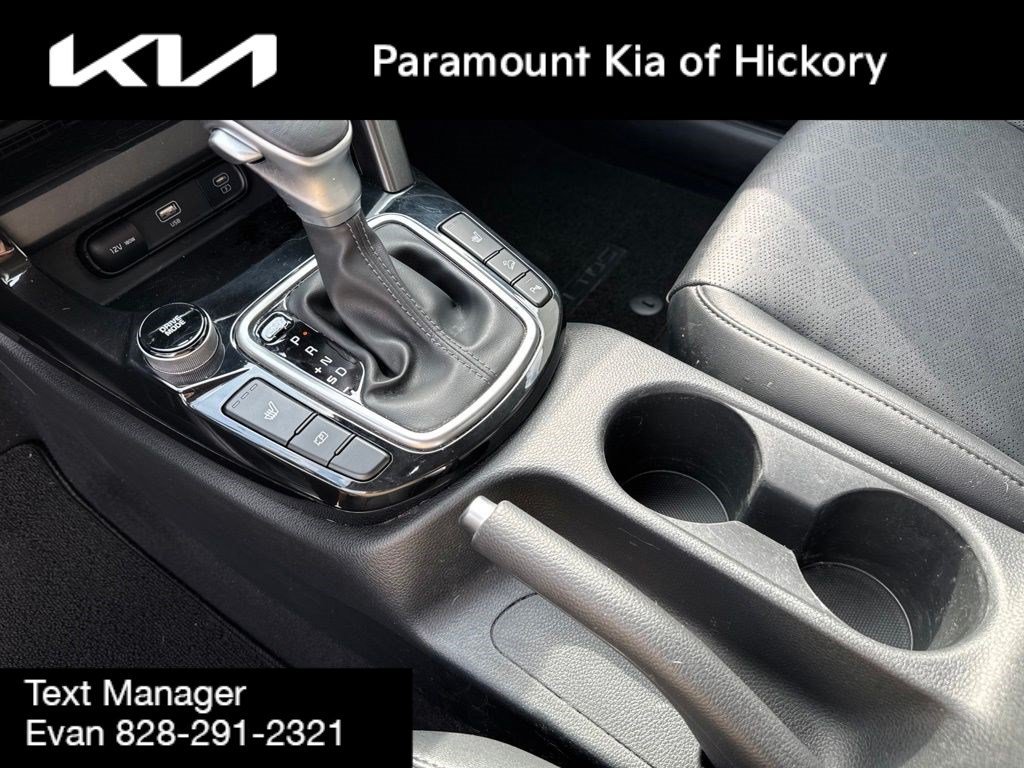 Used 2025 Kia Seltos EX FWD image 24