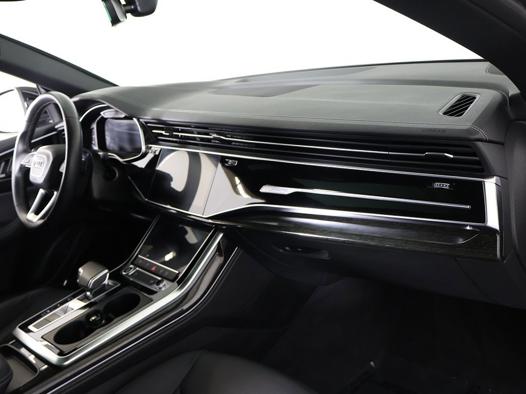 Used 2024 Audi Q8 Premium Plus image 30
