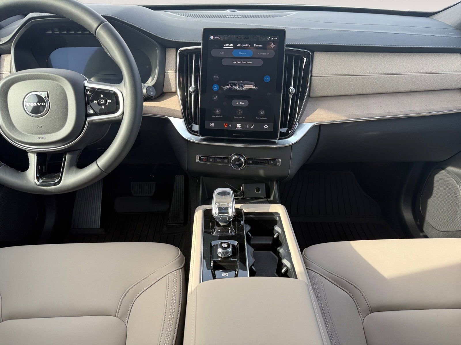 New 2026 Volvo XC90 B6 Plus w/ Protection Package Premier AWD/4WD image 10