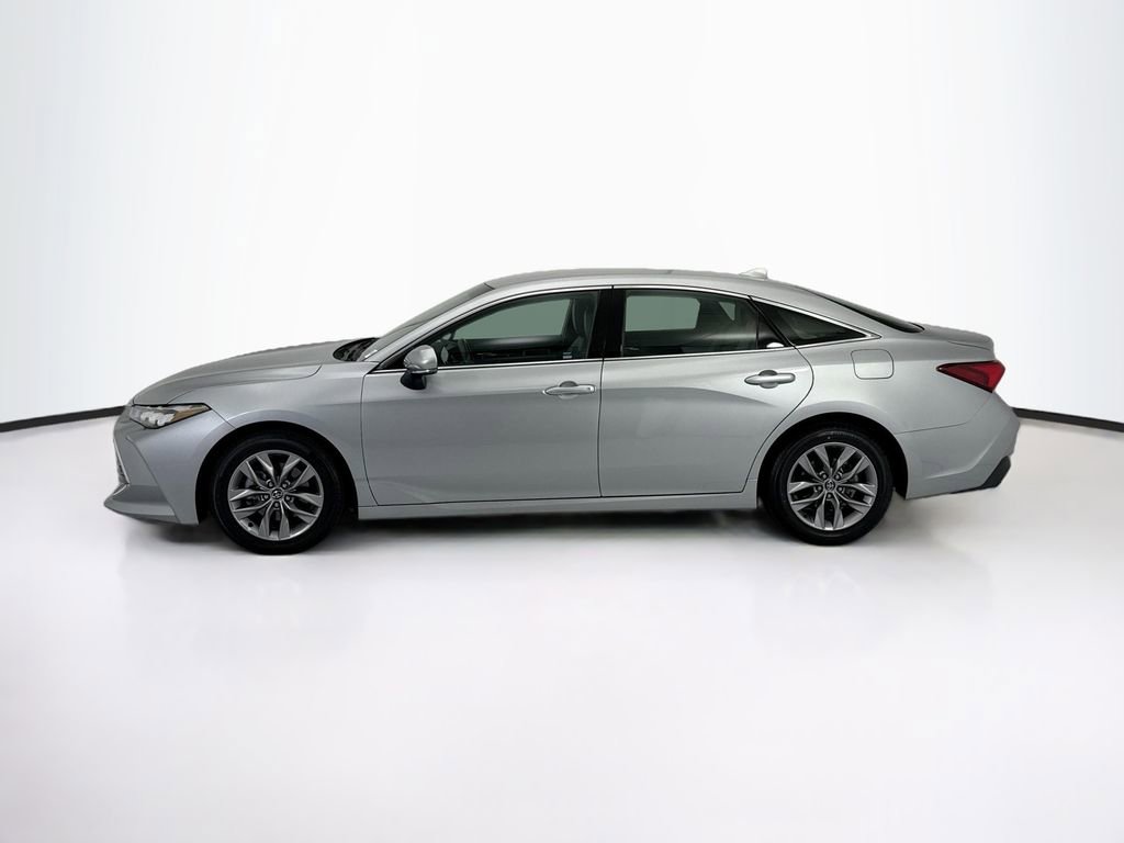 Used 2020 Toyota Avalon XLE w/ Carpet Mat Package FWD image 8