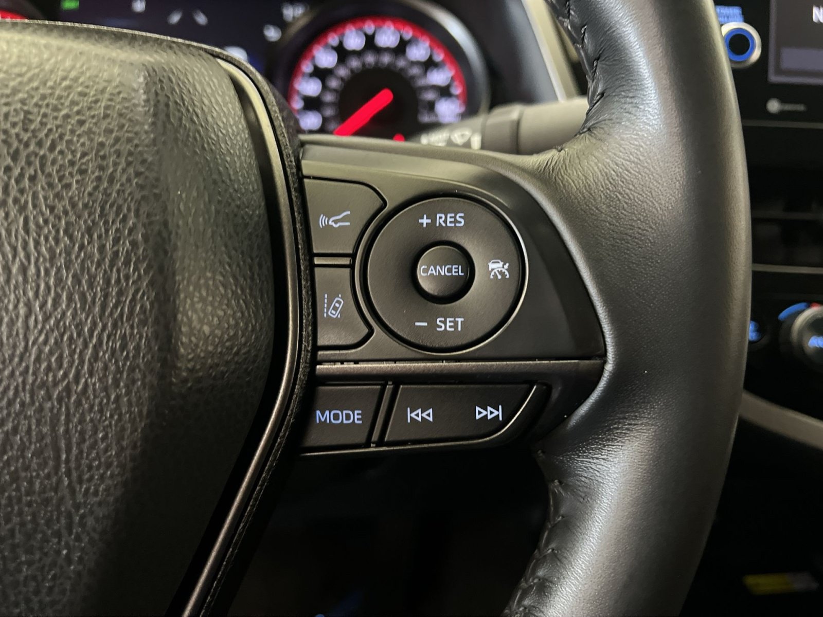 Used 2024 Toyota Camry XSE FWD image 32